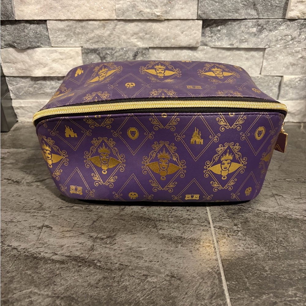 Disney Villains Evil Queen Cosmetics Pouch